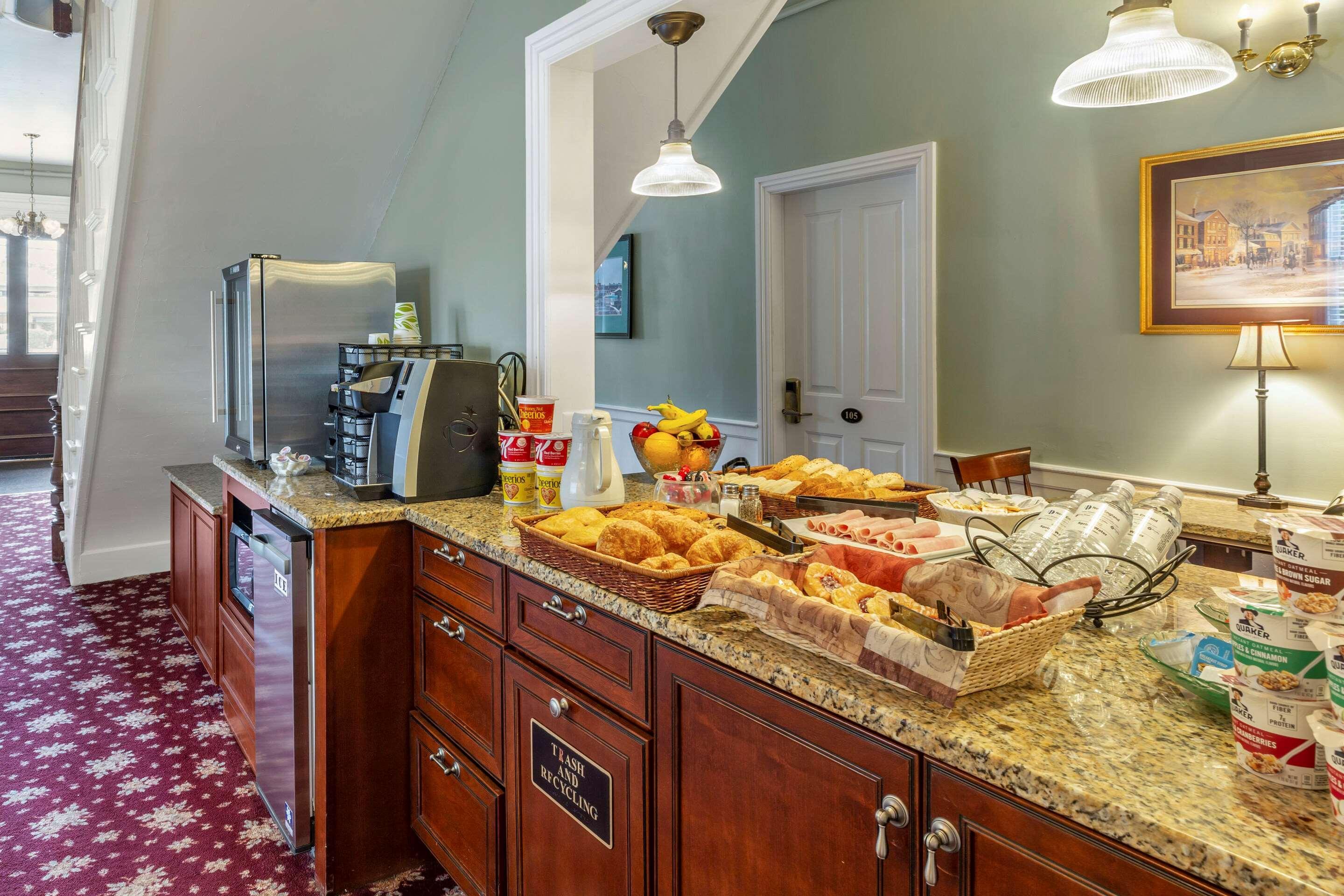 Essex Street Inn & Suites, Ascend Hotel Collection Newburyport Eksteriør bilde
