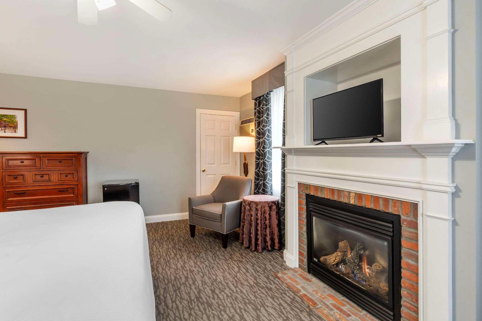 Essex Street Inn & Suites, Ascend Hotel Collection Newburyport Eksteriør bilde